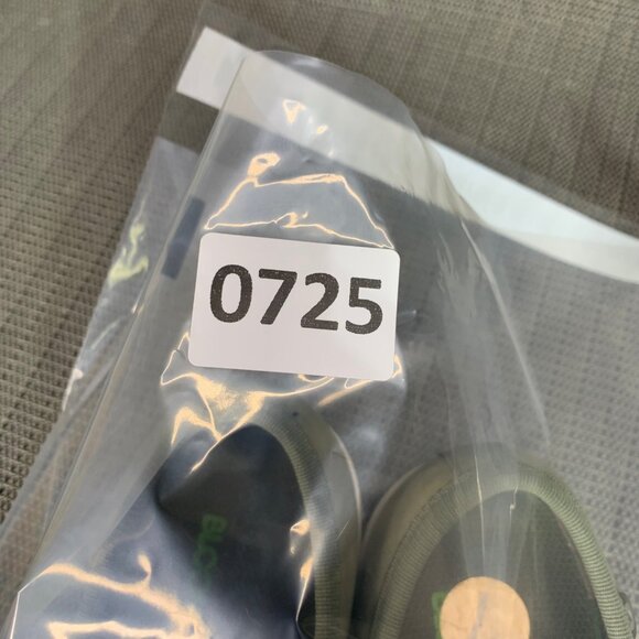 BOGS Women's Size 7 Kicker Slip on Leather Shoe Sneaker casual shoes - Picture 9 of 9